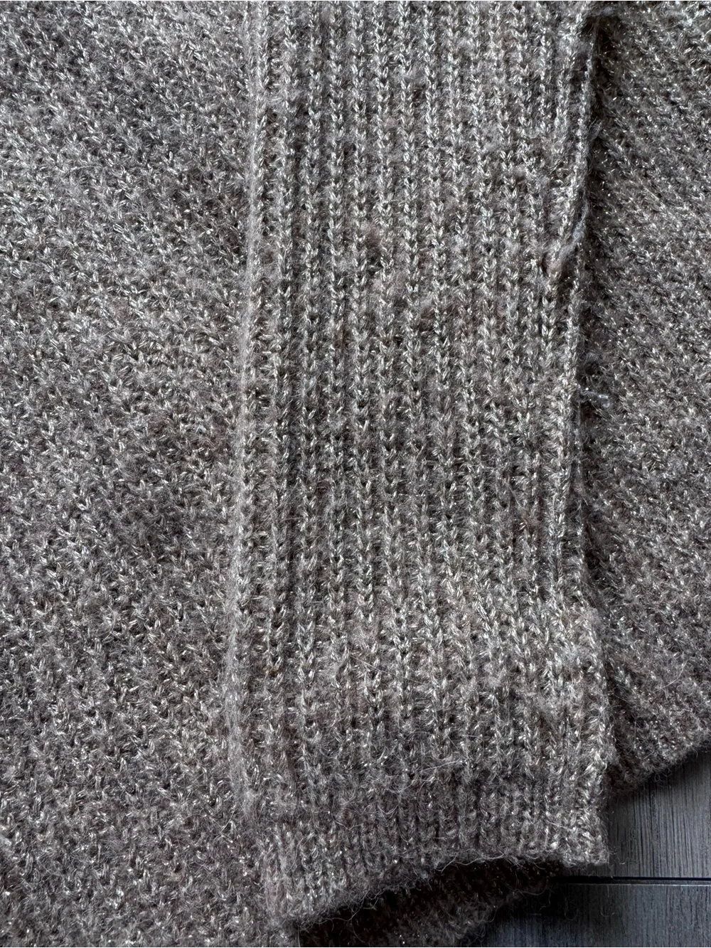 Banana Republic M Gold Wool Alpaca Ribbed Crewneck Sweater Preppy Quiet Luxury